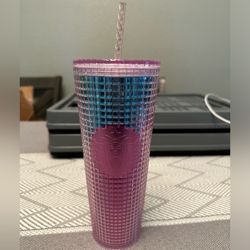 Starbucks cup/tumbler.